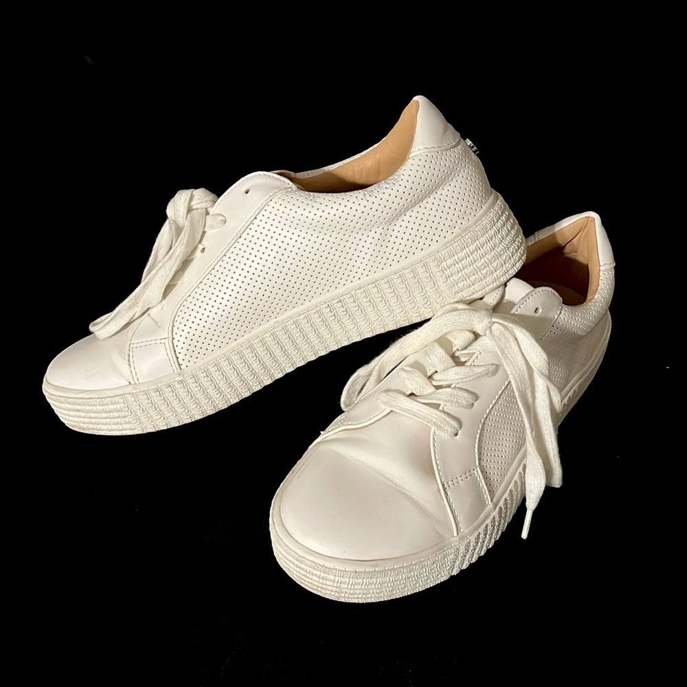 Steve Madden Toliver White Platform Sneakers - Size 9.5 Womens